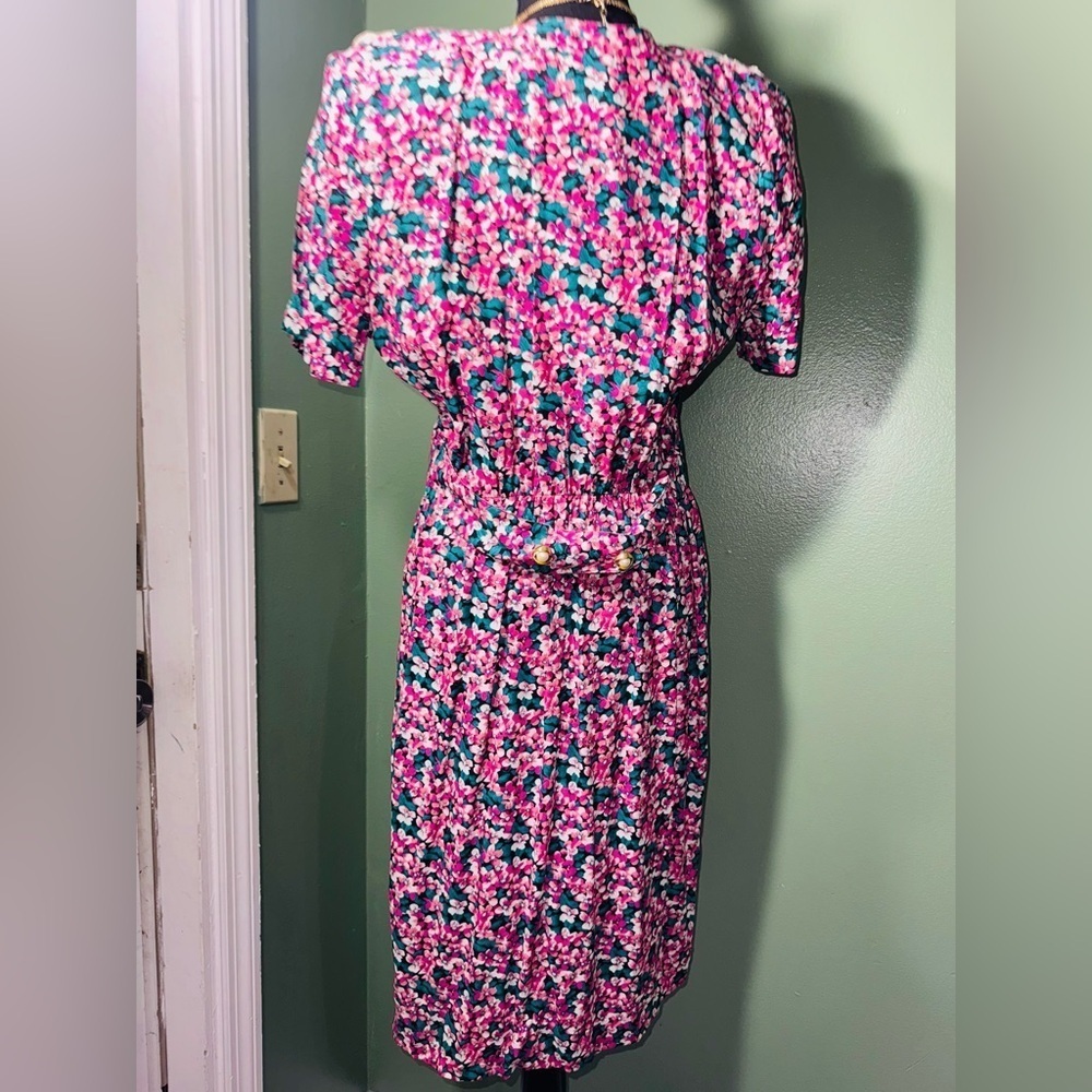 Caroline Wells Floral Pink and Green Dress with Lace Detail - Picture 3 of 6